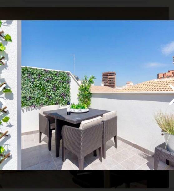 Apartamento El Carmen Studio Málaga Exterior foto